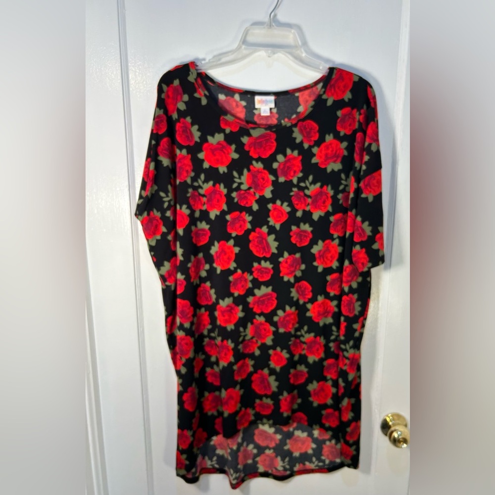 LuLaRoe Women's Large Short Sleeve Blouse Back With Red Roses
